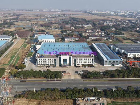 Changzhou Yingchuang Rotomolding Equipment Co,. Ltd निर्माता उत्पादन लाइन