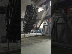 वाटर टैंक प्लास्टिक उत्पादों के लिए स्वतंत्र हाथ रोटरी मोल्डिंग मशीन